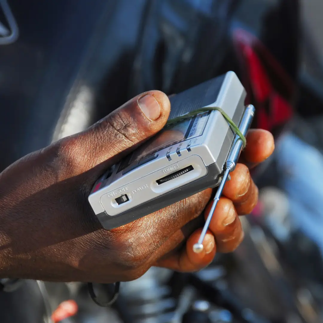 image Más allá del WiFi: la radio como solución educativa en África